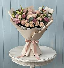 Букет цветов из:  Розы и Лизиантусы в Новоомском