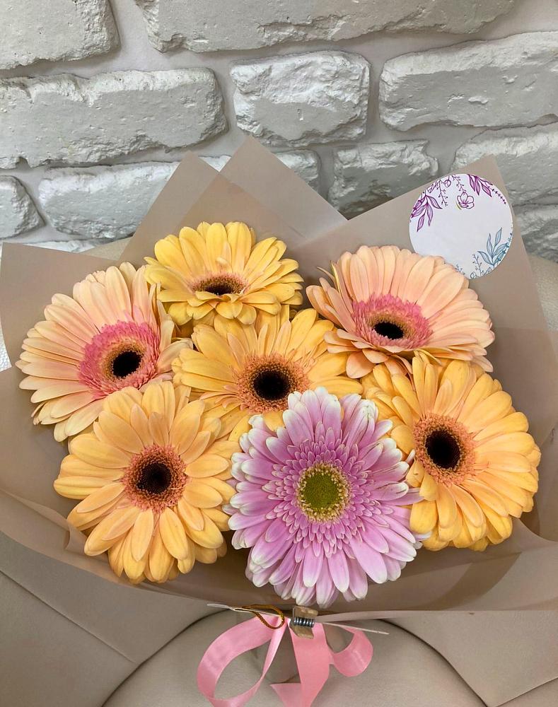 Букет цветов из: Герберы в Новоомском