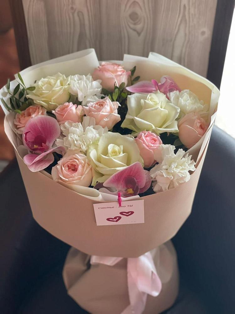 Букет цветов из: Орхидеи, Розы и Гвоздики в Новоомском