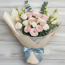 Букет цветов из:  Лизиантусы в Новоомском