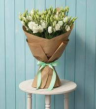 Букет цветов из:  Лизиантусы в Новоомском