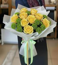 Букет цветов из:  Хризантемы и Розы в Новоомском