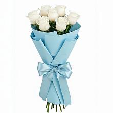 Букет 7 белых роз Проуд в Новоомском