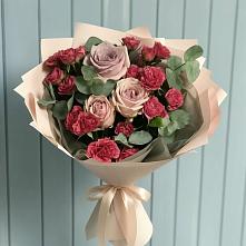 Букет цветов из:  Гвоздики и Розы в Новоомском