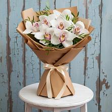 Букет цветов из:  Орхидеи и Розы #REPLACE_PRED# Новоомском